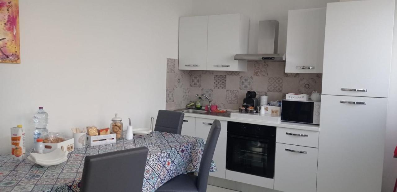 B&B Ale E Gio Пьомбино Екстериор снимка