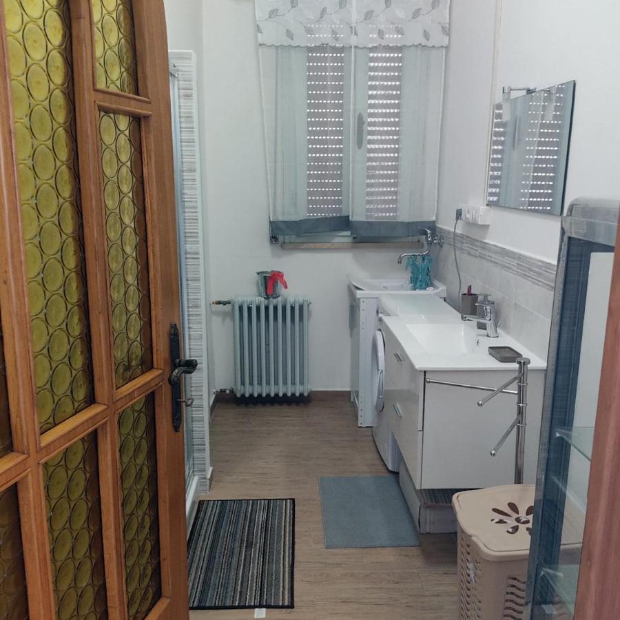 B&B Ale E Gio Пьомбино Екстериор снимка