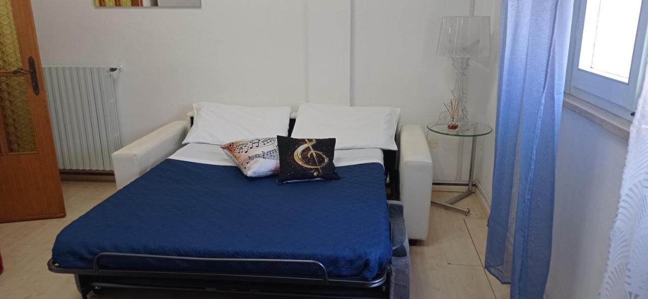 B&B Ale E Gio Пьомбино Екстериор снимка
